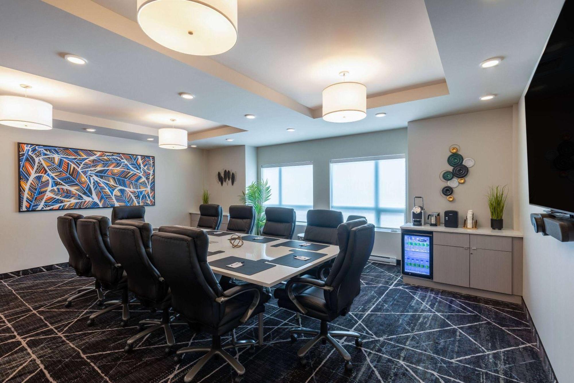 Microtel Inn & Suites Dorval Qc Bagian luar foto